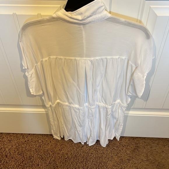 White romper - Picture 3 of 3